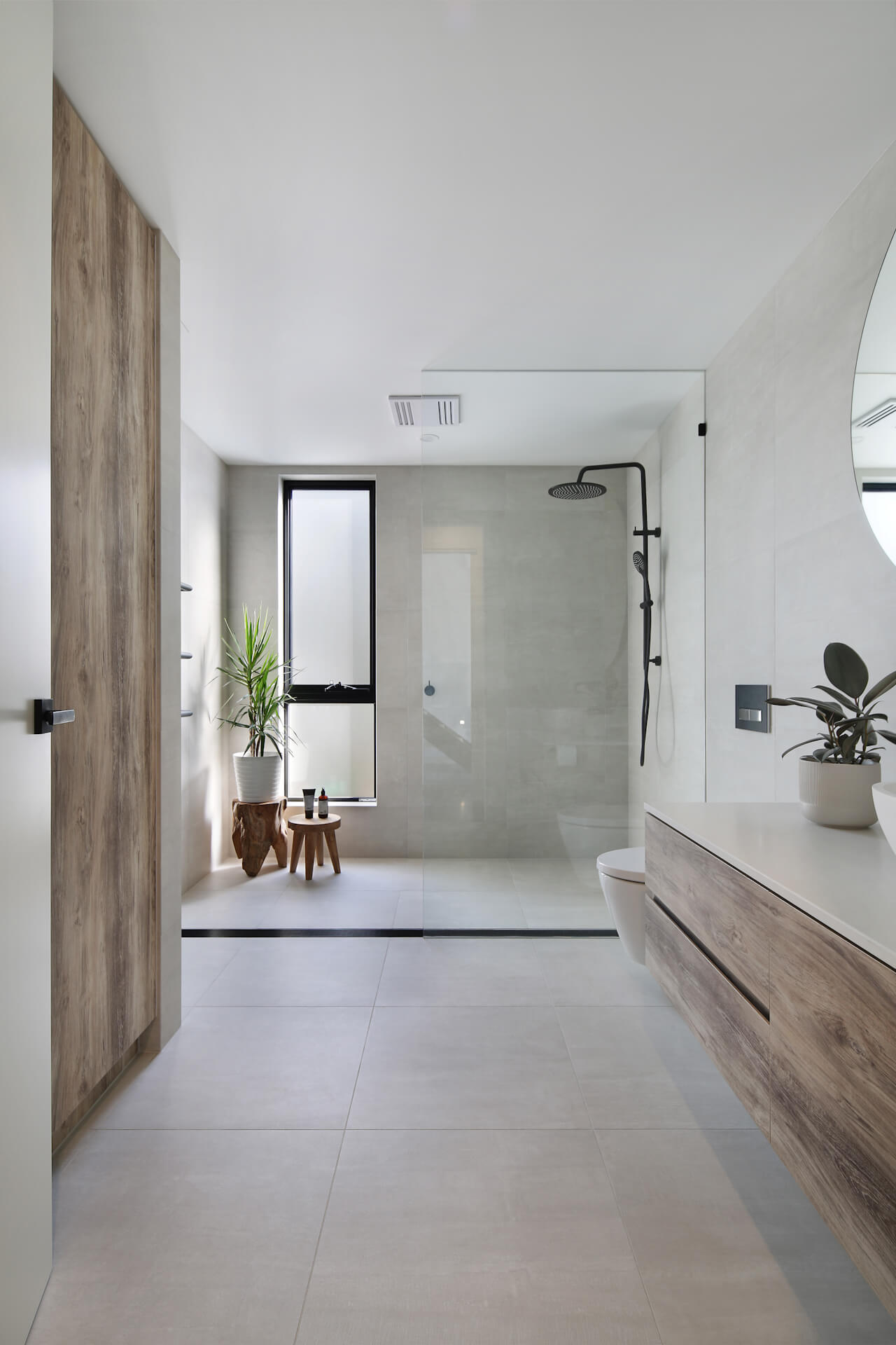 modern bathroom with rainshower